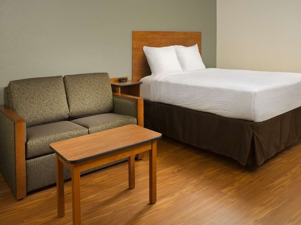 Extended Stay America Select Suites - Cleveland - Airport Fairview Park Room photo