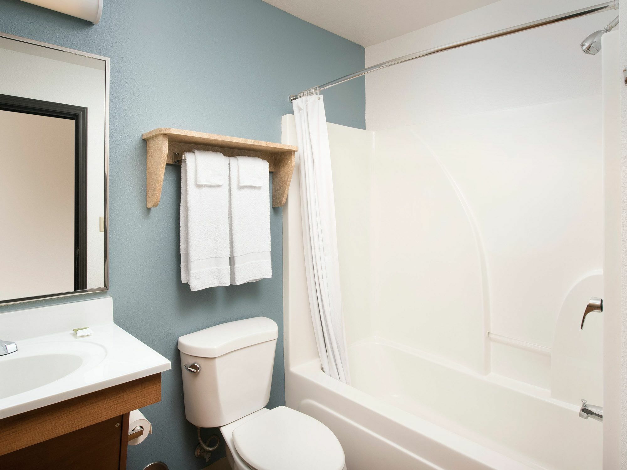 Extended Stay America Select Suites - Cleveland - Airport Fairview Park Exterior photo